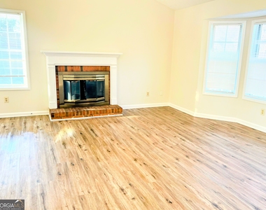 2285 Boone Court - Photo Thumbnail 5