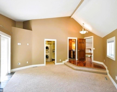 3335 Ivy Lane - Photo Thumbnail 15