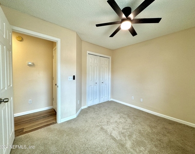 1136 Dorwinion Drive - Photo Thumbnail 13