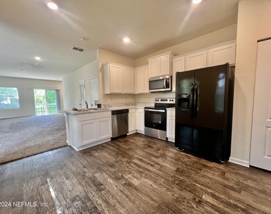 294 Aralia Lane - Photo Thumbnail 7