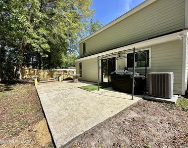 8518 Goldeneye Lane - Photo Thumbnail 13