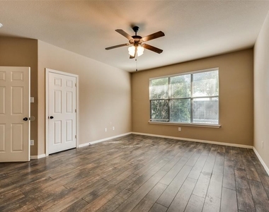 11489 Corsicana Drive - Photo Thumbnail 9