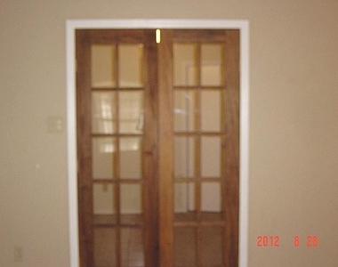 623 Canterbury Street - Photo Thumbnail 3