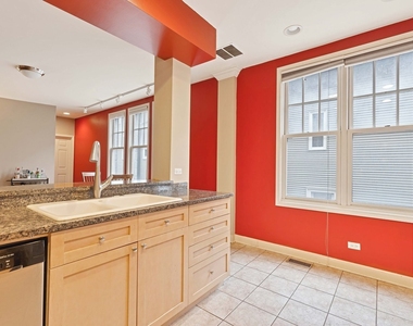 3845 N Ashland Avenue - Photo Thumbnail 9