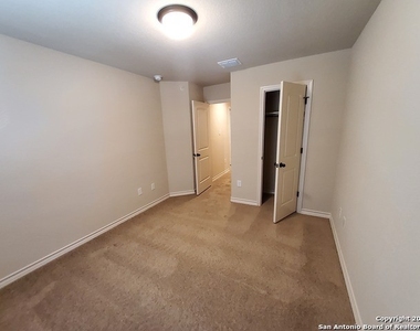 6410 Marcel Way - Photo Thumbnail 25