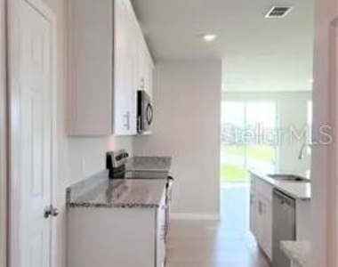 3079 Bella Vista Drive - Photo Thumbnail 6