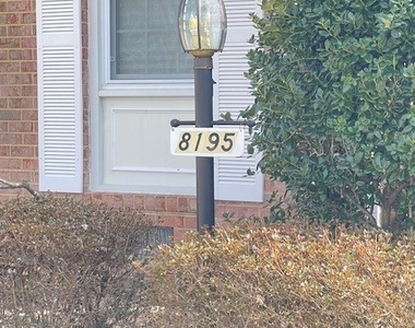 8195 Crestline Lane - Photo Thumbnail 2