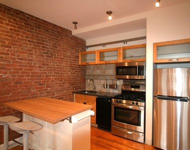 142 Sussex St - Photo Thumbnail 10