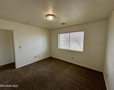 8485 E Leigh Drive - Photo Thumbnail 9