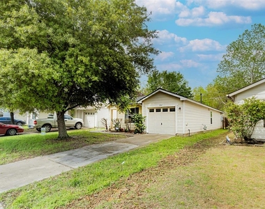 12047 Madison Oak Street - Photo Thumbnail 41