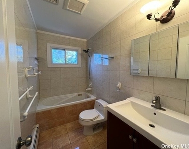 787 Elmwood Road - Photo Thumbnail 9