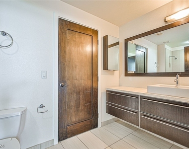 8925 W Flamingo Road - Photo Thumbnail 24