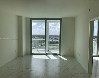 2000 Metropica Way - Photo Thumbnail 17