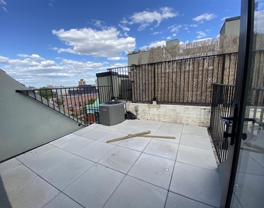 618 Bushwick Ave - Photo Thumbnail 11