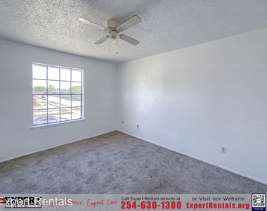 4506 Hunt Cir - Photo Thumbnail 10