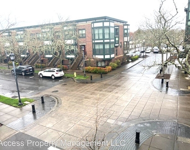 1371 Ne Orenco Station Pkwy - Photo Thumbnail 0