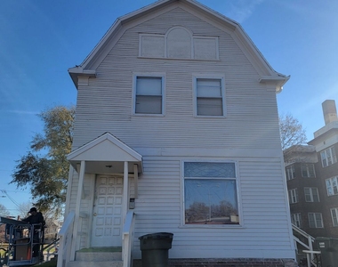 1722 Nebraska St - Photo Thumbnail 0