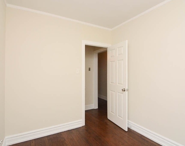 2131 W. Giddings, Unit A-4 - Photo Thumbnail 16