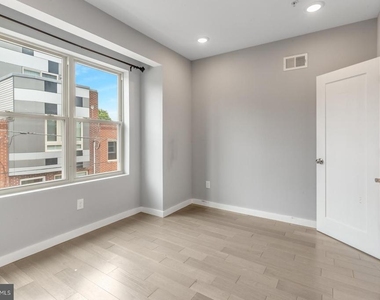 2342 Wilder St - Photo Thumbnail 18