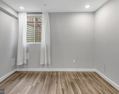 2342 Wilder St - Photo Thumbnail 38