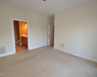 3060 N Clybourn Ave Apt 3n - Photo Thumbnail 8