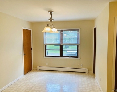 208 E Main Street - Photo Thumbnail 2