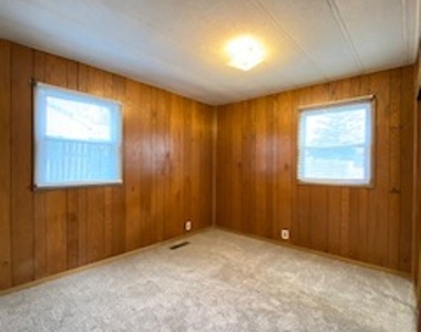 224 Home Ave - Photo Thumbnail 14