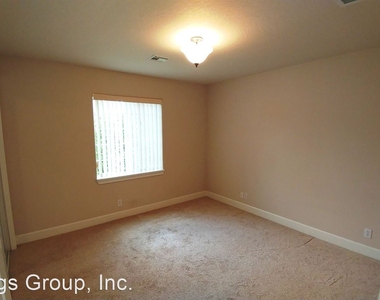 2769 Mallory Lane - Photo Thumbnail 14