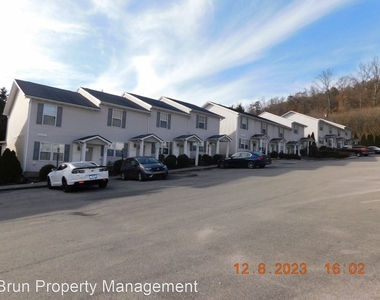 3505 Old Valley View Dr. Starview Townhomes - Photo Thumbnail 2