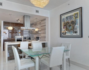 1100 Biscayne Blvd - Photo Thumbnail 9