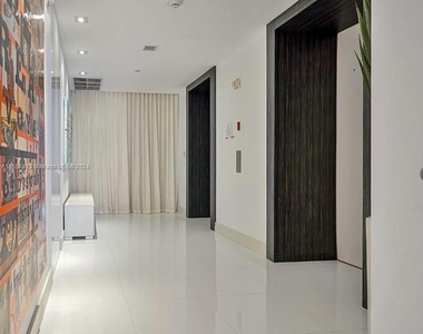 1100 Biscayne Blvd - Photo Thumbnail 18