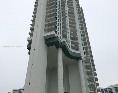 900 Brickell Key Blvd - Photo Thumbnail 43