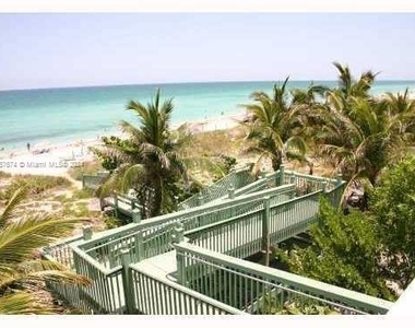 5401 E Collins Ave - Photo Thumbnail 12