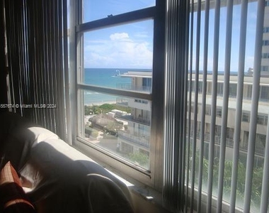 5401 E Collins Ave - Photo Thumbnail 8