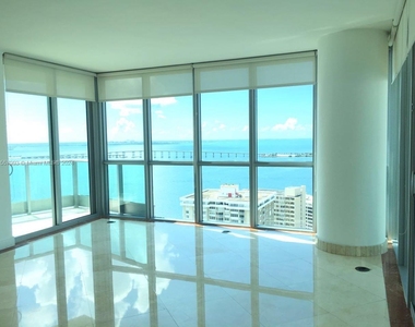 1331 Brickell Bay Dr - Photo Thumbnail 4