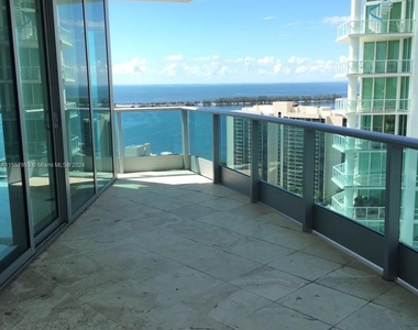 1331 Brickell Bay Dr - Photo Thumbnail 13