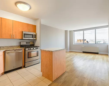 Copy of 776 6th Avenue, Unit 18h - Photo Thumbnail 1