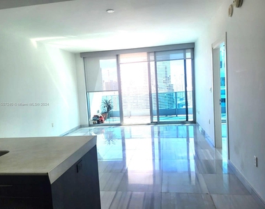 200 Biscayne Boulevard Way - Photo Thumbnail 0