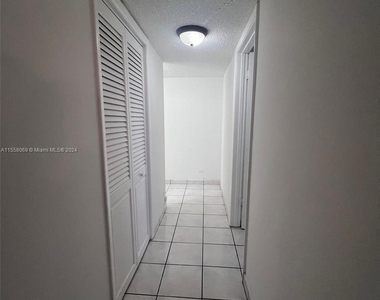 6039 Collins Ave - Photo Thumbnail 13