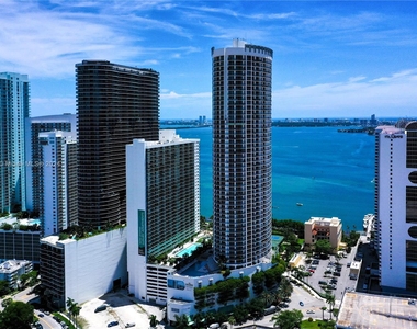 1750 N Bayshore Drive - Photo Thumbnail 25