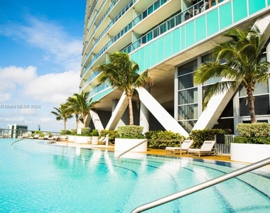 888 Biscayne Blvd - Photo Thumbnail 29