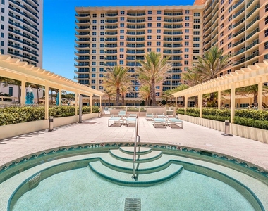 2501 S Ocean Dr - Photo Thumbnail 38