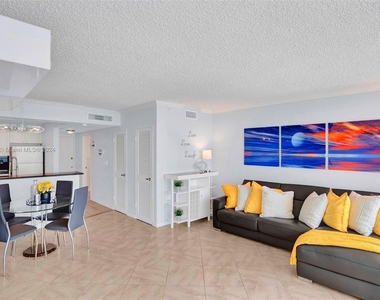 2501 S Ocean Dr - Photo Thumbnail 10