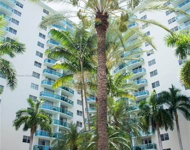 3901 Ocean Dr - Photo Thumbnail 15