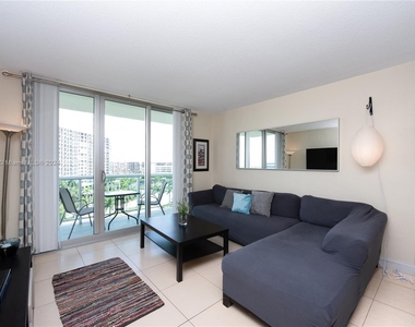 3901 Ocean Dr - Photo Thumbnail 19