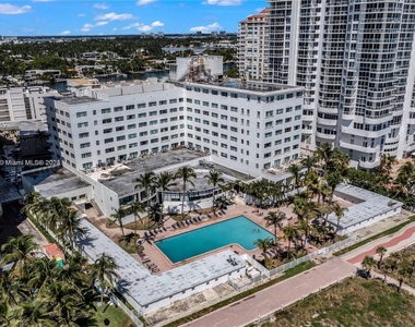 6345 Collins Ave - Photo Thumbnail 1