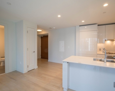 133 Seaport Blvd - Photo Thumbnail 10