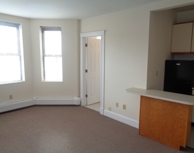 825 Beacon St - Photo Thumbnail 1