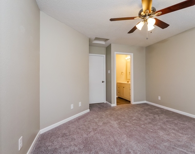 6771 Stanhope Way - Photo Thumbnail 7