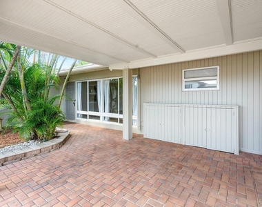 2431 Key Largo Lane - Photo Thumbnail 5